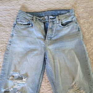 Arizona Jean Company Women's Light Blue Distressed Jeans